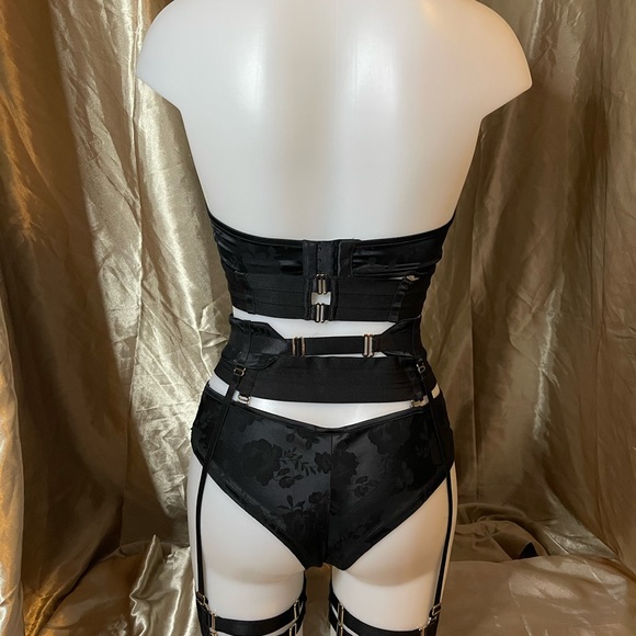 Honey Birdette Miss V Black 3 PC Set - Picture 11 of 12